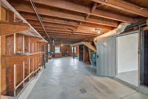 032_F8_115 Arleta Ave