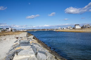 Jetty Green Harbor channel