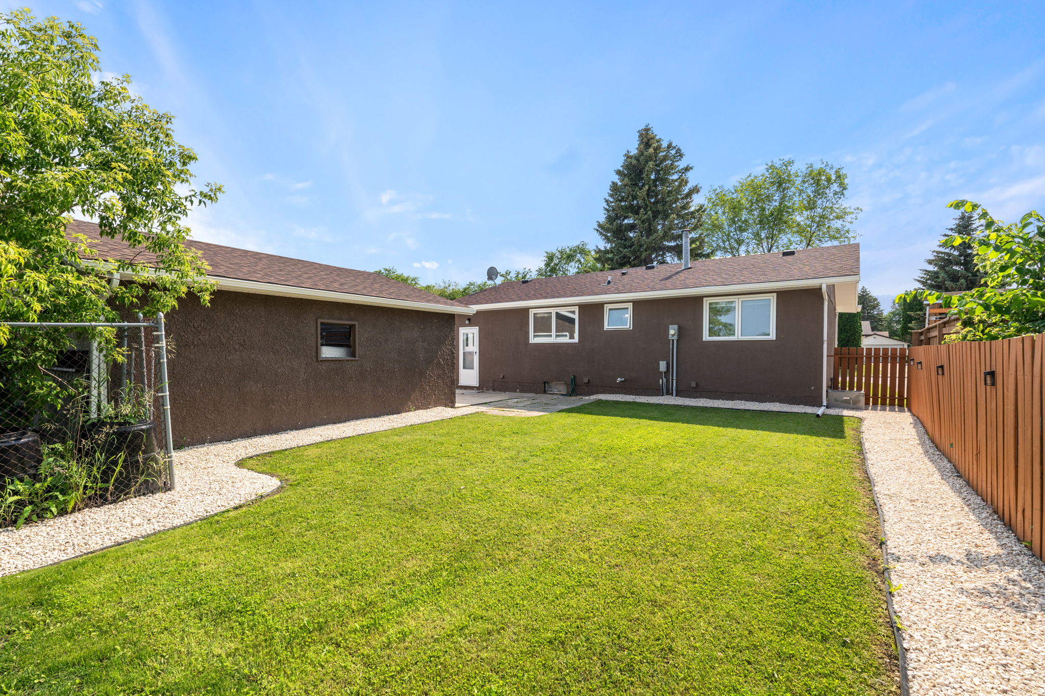 115 Blechner Dr - Exterior-7