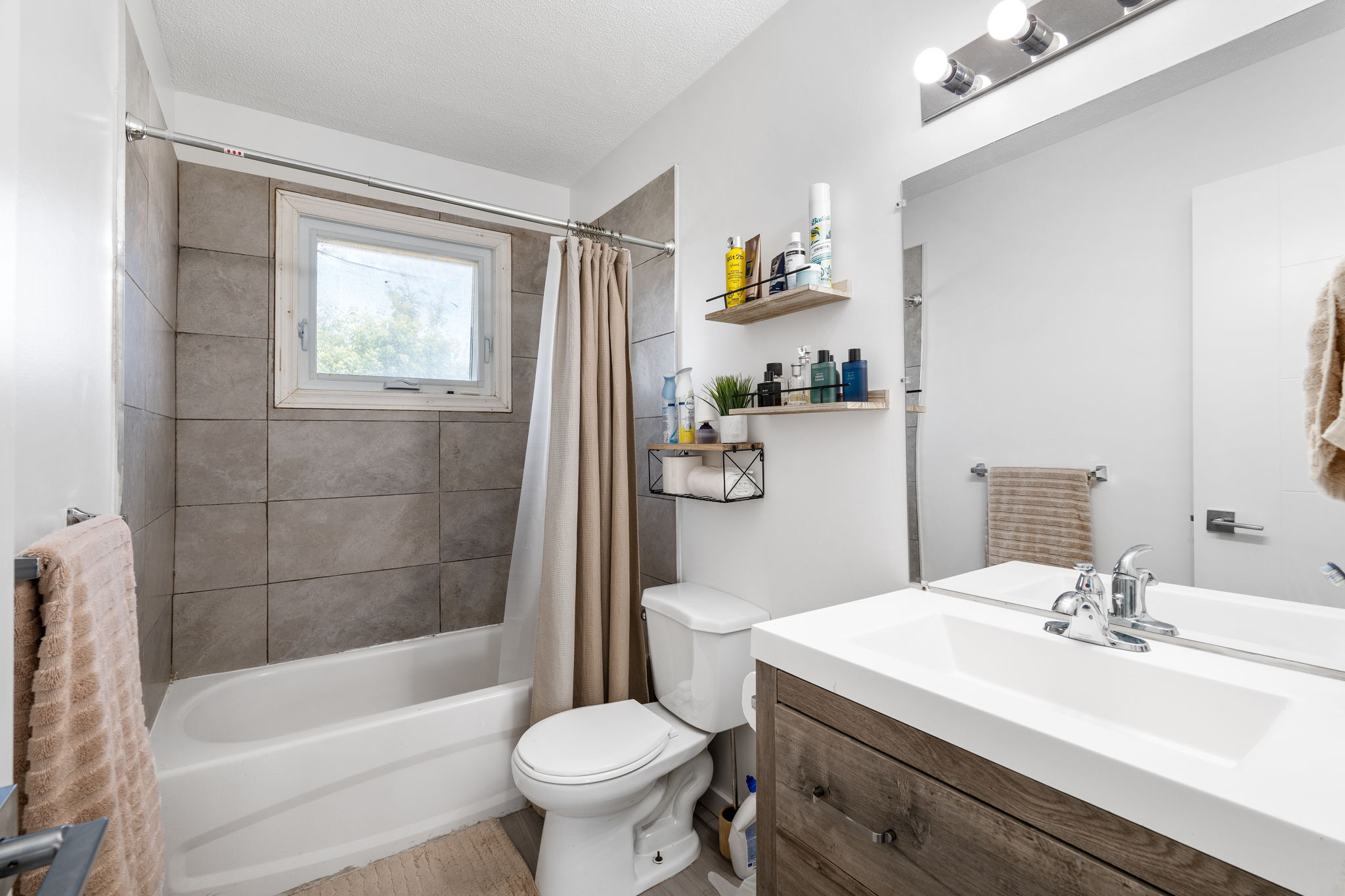 115 Blechner Dr - Interior-15