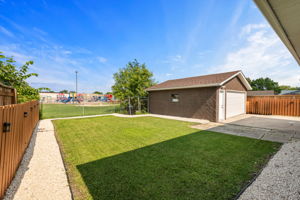 115 Blechner Dr - Exterior-6