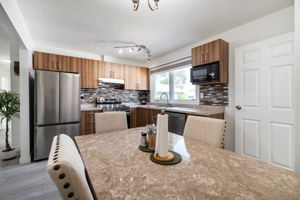 115 Blechner Dr - Interior-12