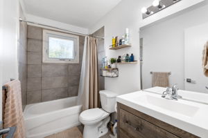 115 Blechner Dr - Interior-15