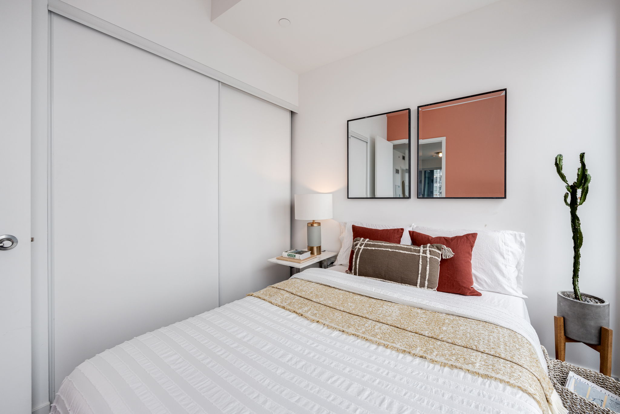 Toronto property showcase — delivered property photograph 20