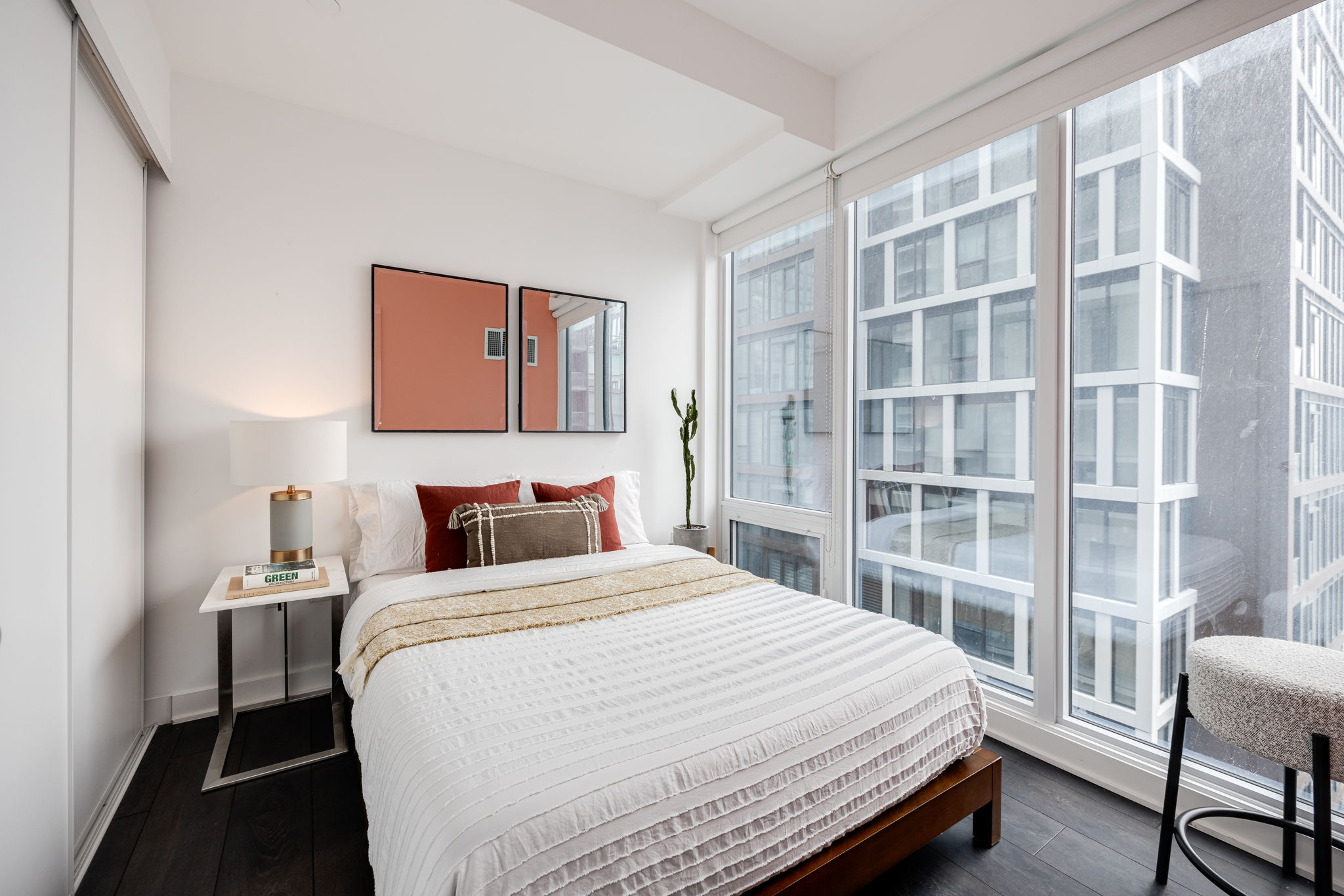 Toronto property showcase — delivered property photograph 19