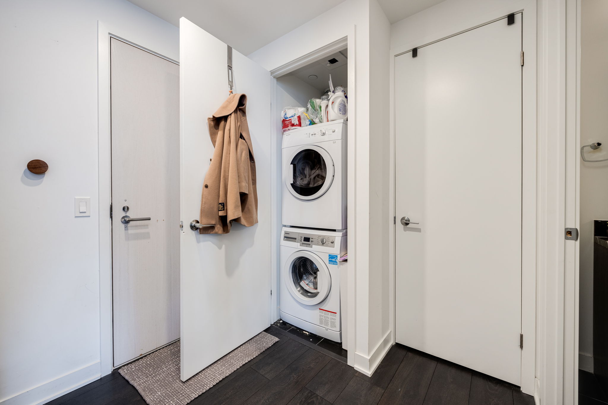 Toronto property showcase — delivered property photograph 24