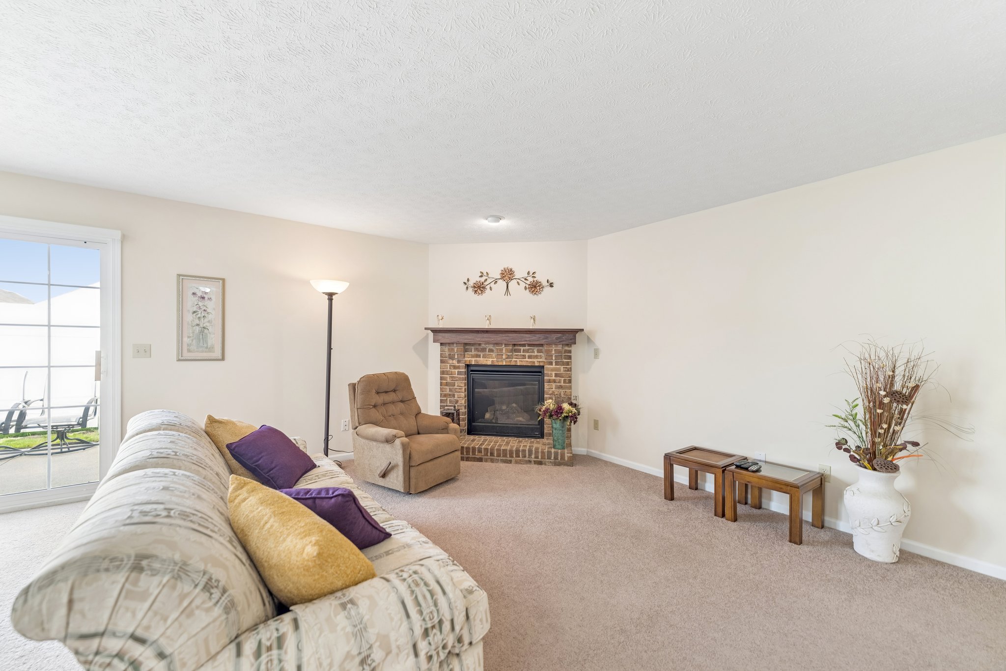 Carrington Ct-S2804-007.jpg