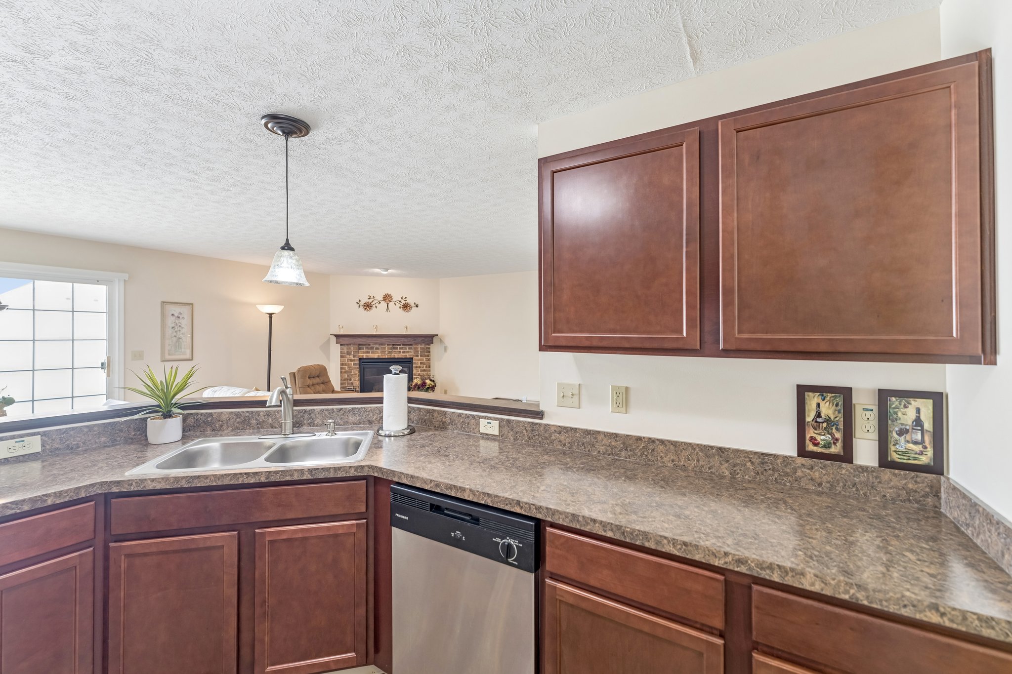 Carrington Ct-S2804-019.jpg