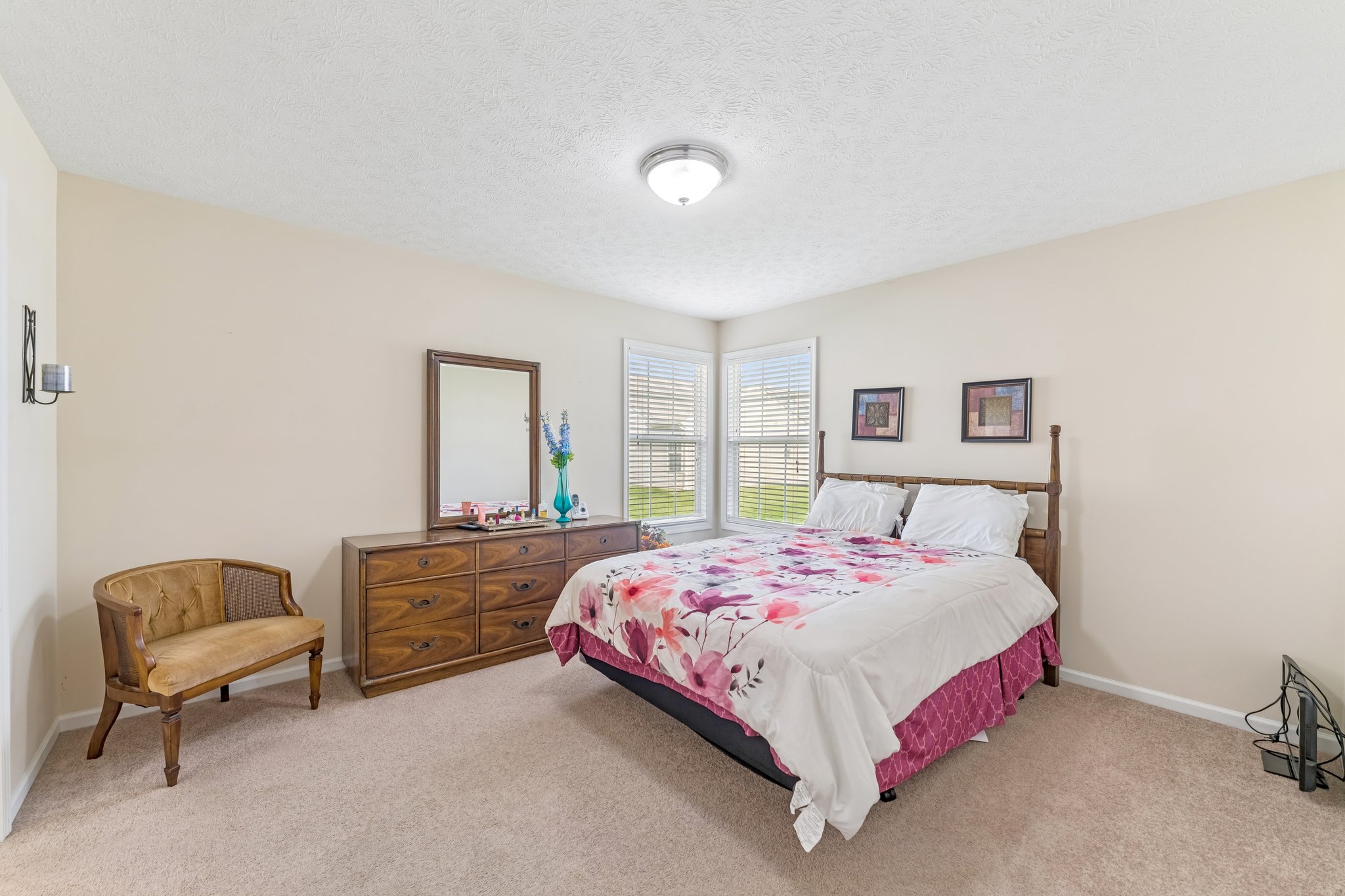 Carrington Ct-S2804-028.jpg