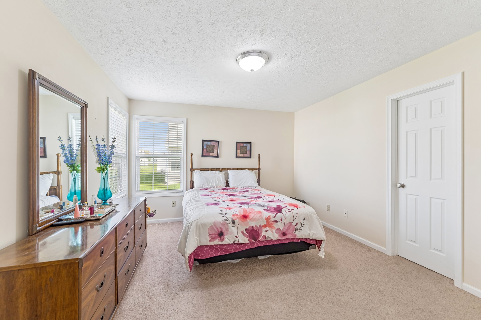 Carrington Ct-S2804-029.jpg