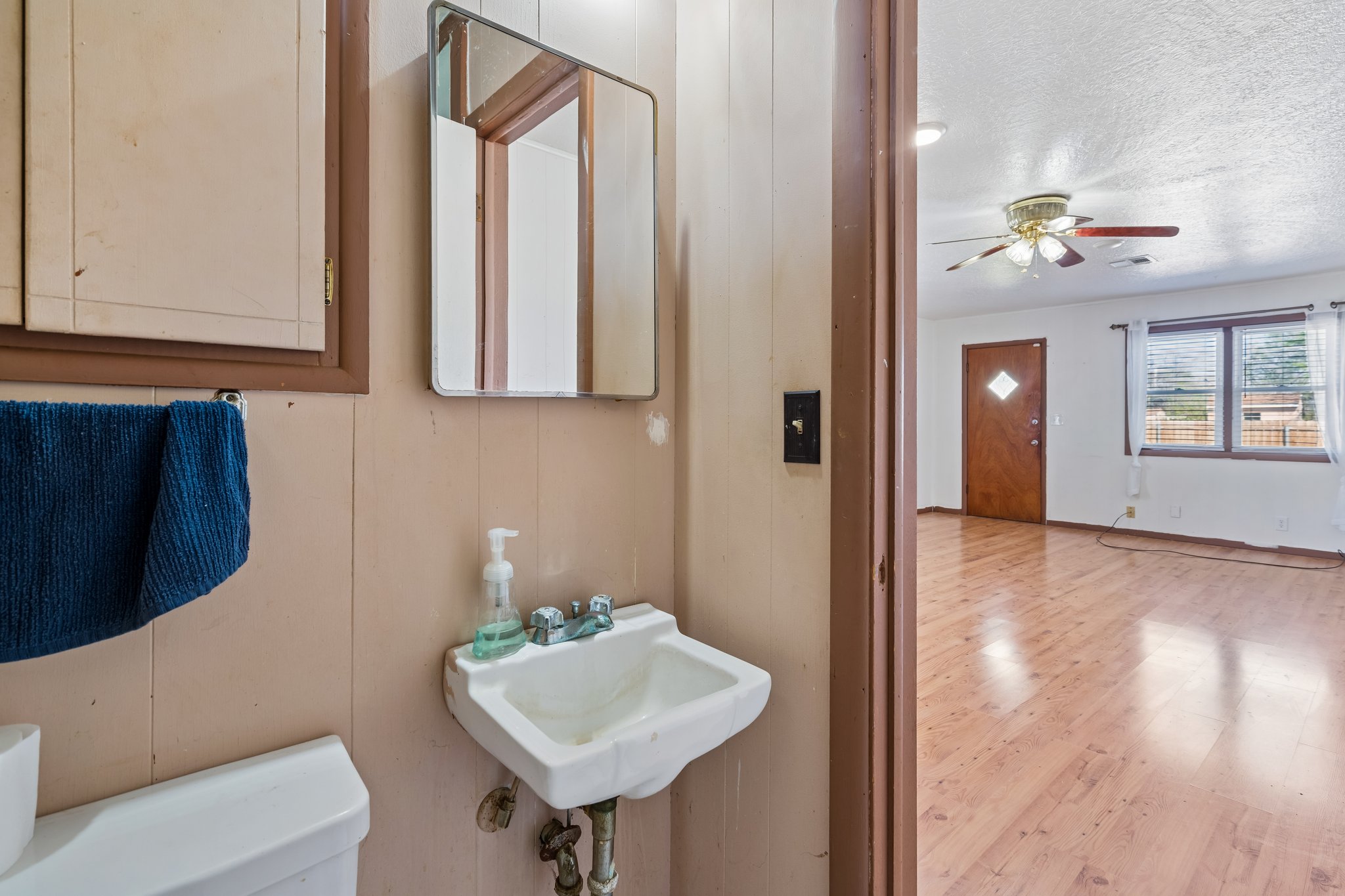 115 E Haddock St_026.jpg