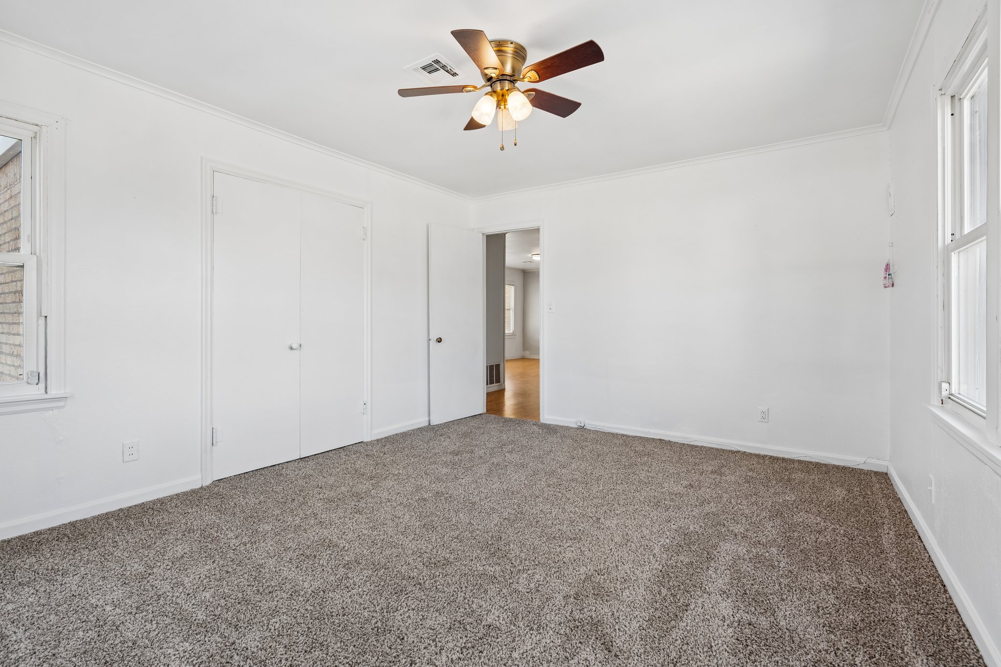 115 E Haddock St_028.jpg