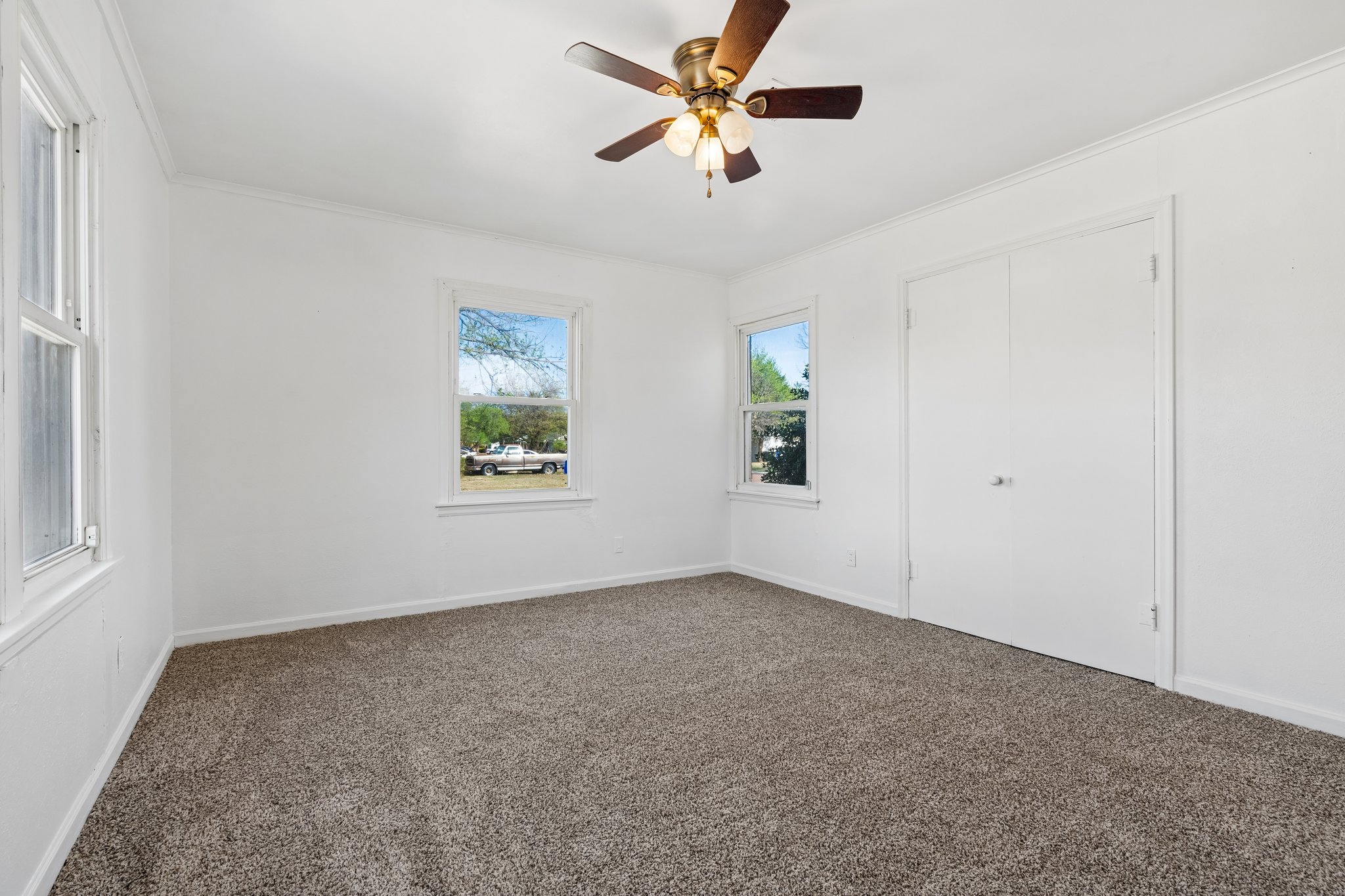 115 E Haddock St_029.jpg