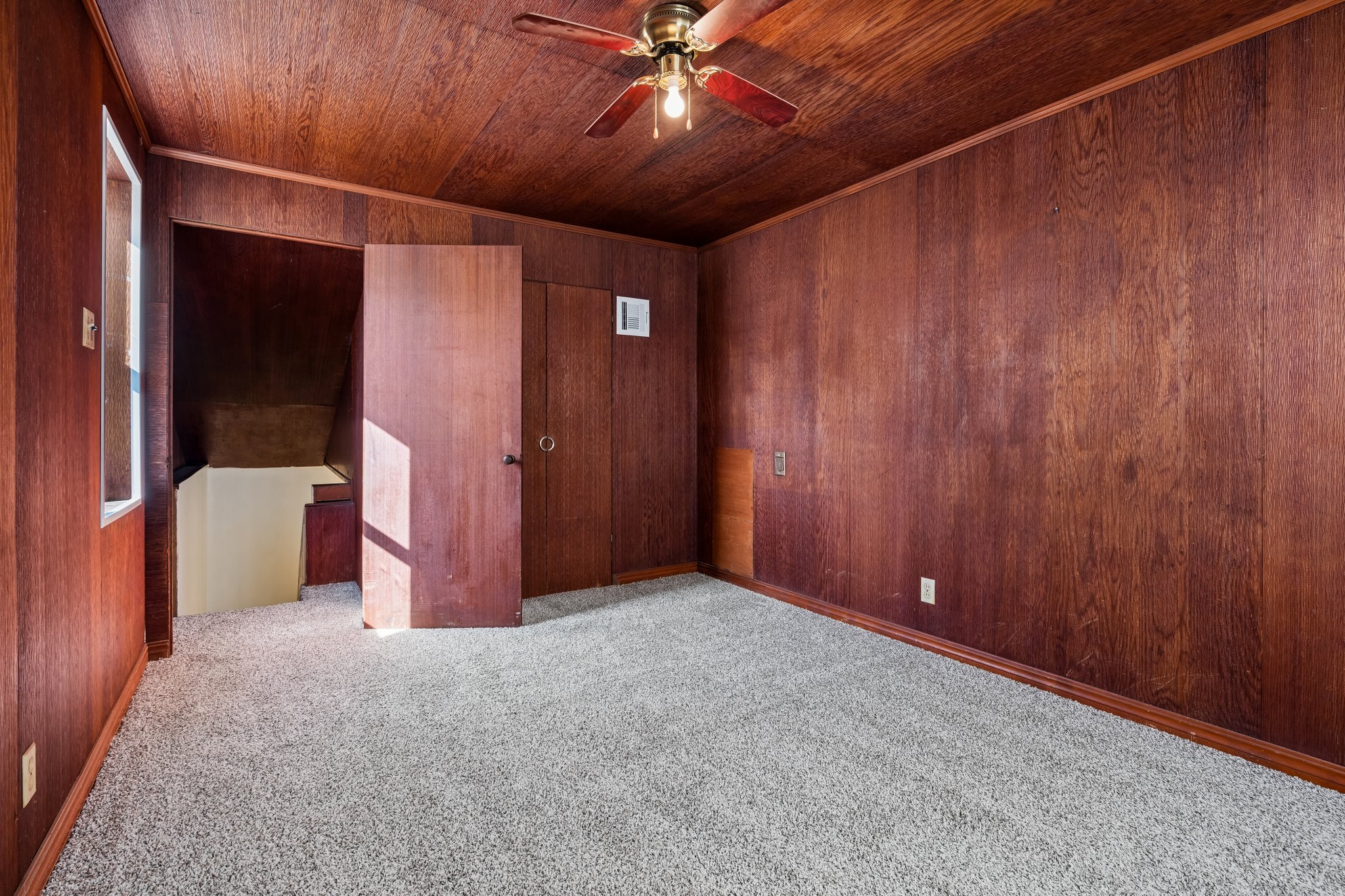 115 E Haddock St_041.jpg