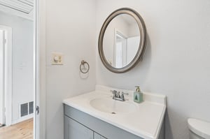 115 E Haddock St_036.jpg