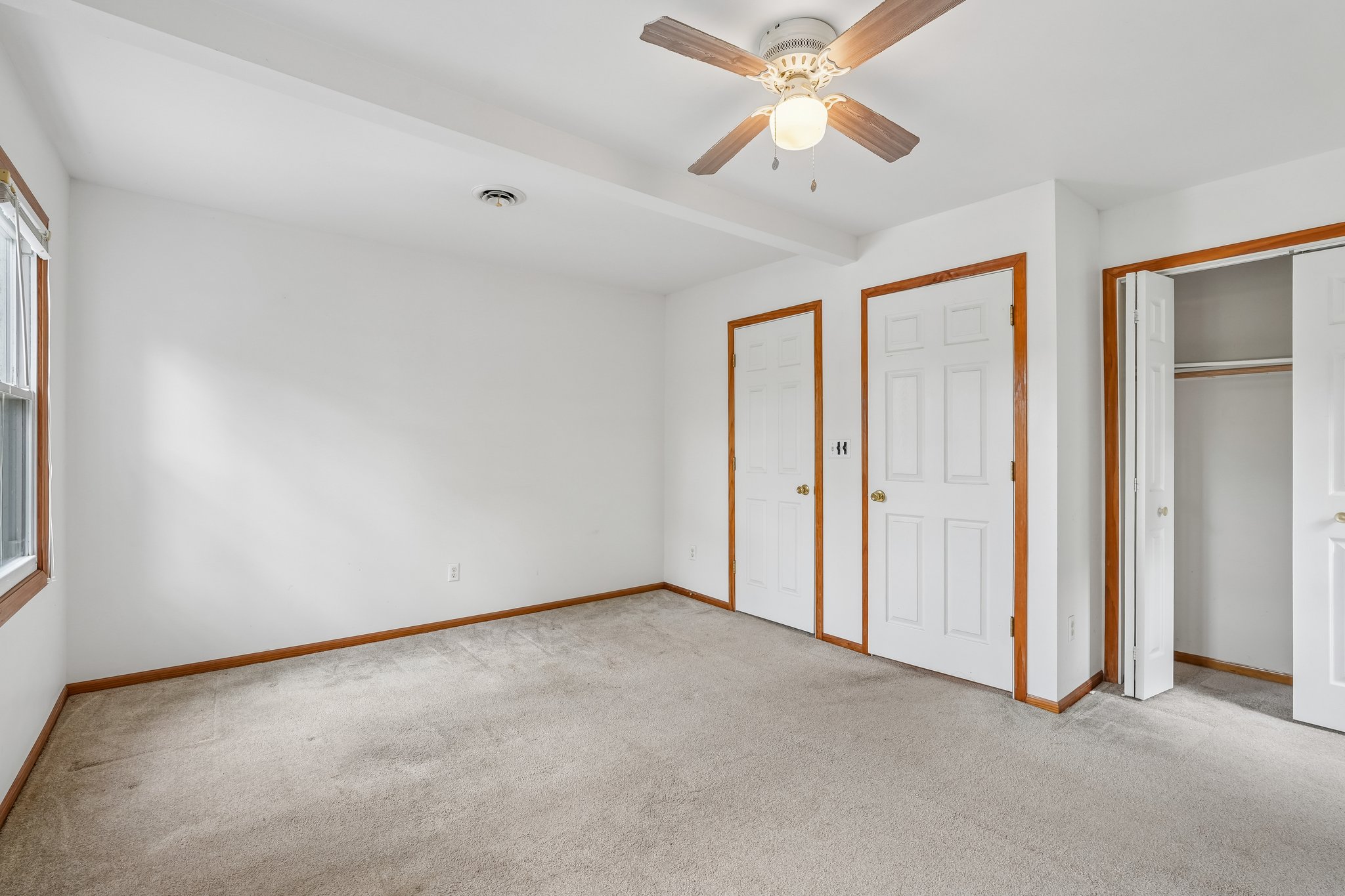 E Lake Ln-S1007-024.jpg