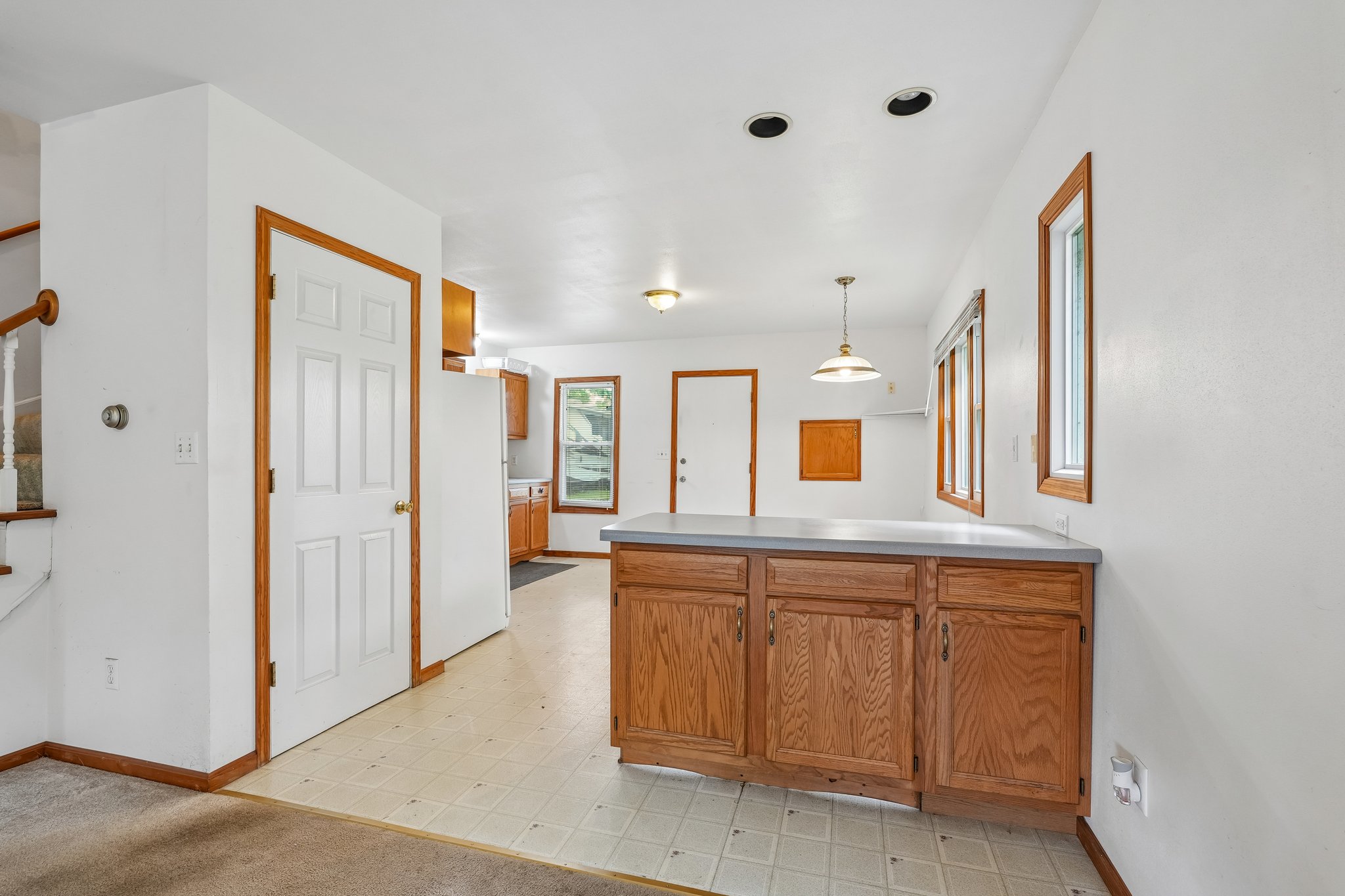 E Lake Ln-S1007-032.jpg