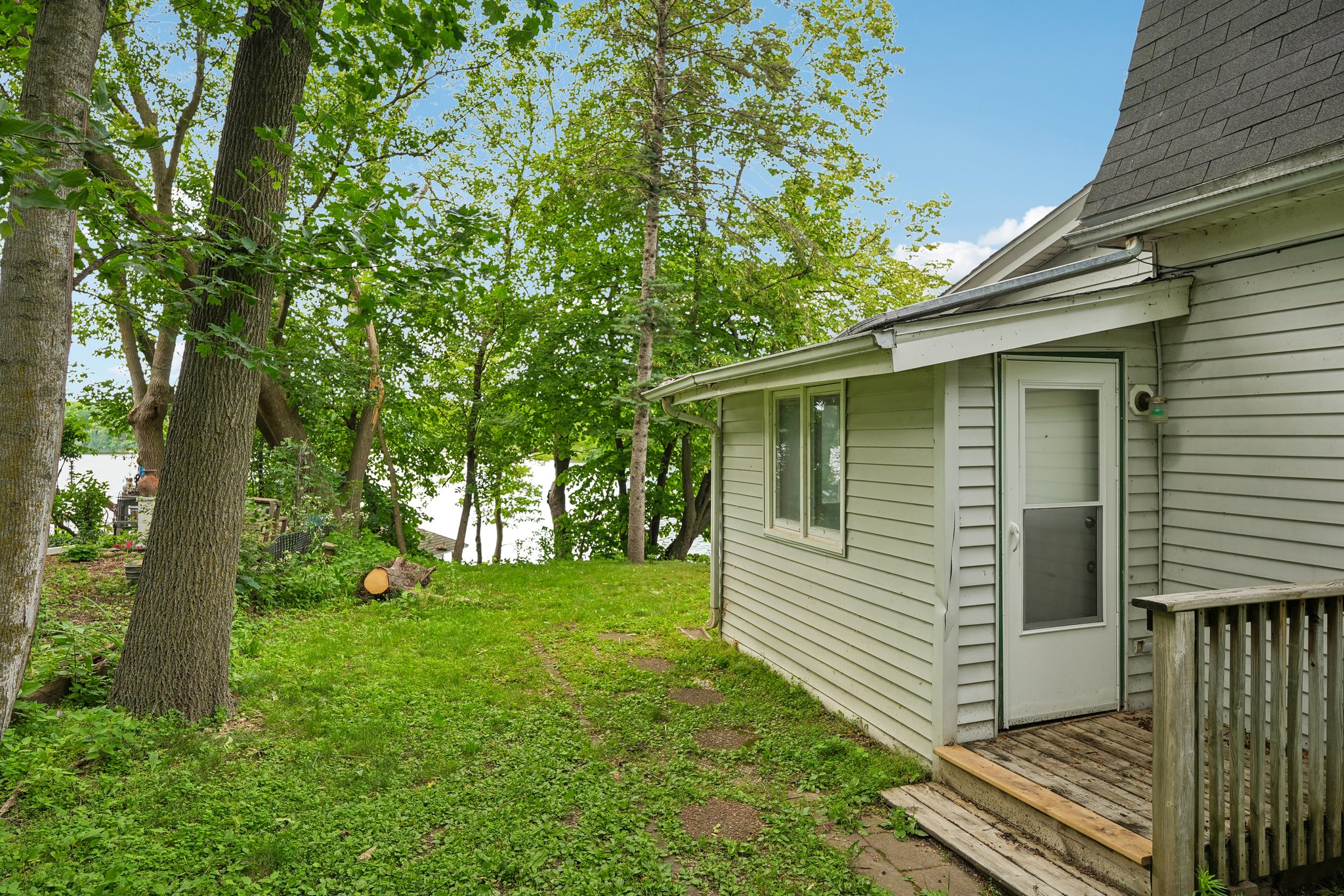 E Lake Ln-S1007-041.jpg