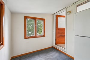 E Lake Ln-S1007-029.jpg