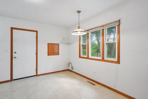 E Lake Ln-S1007-034.jpg