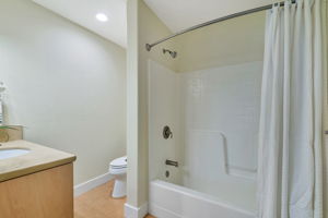  Photo 37