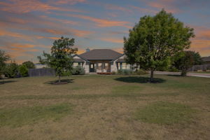  Photo 0