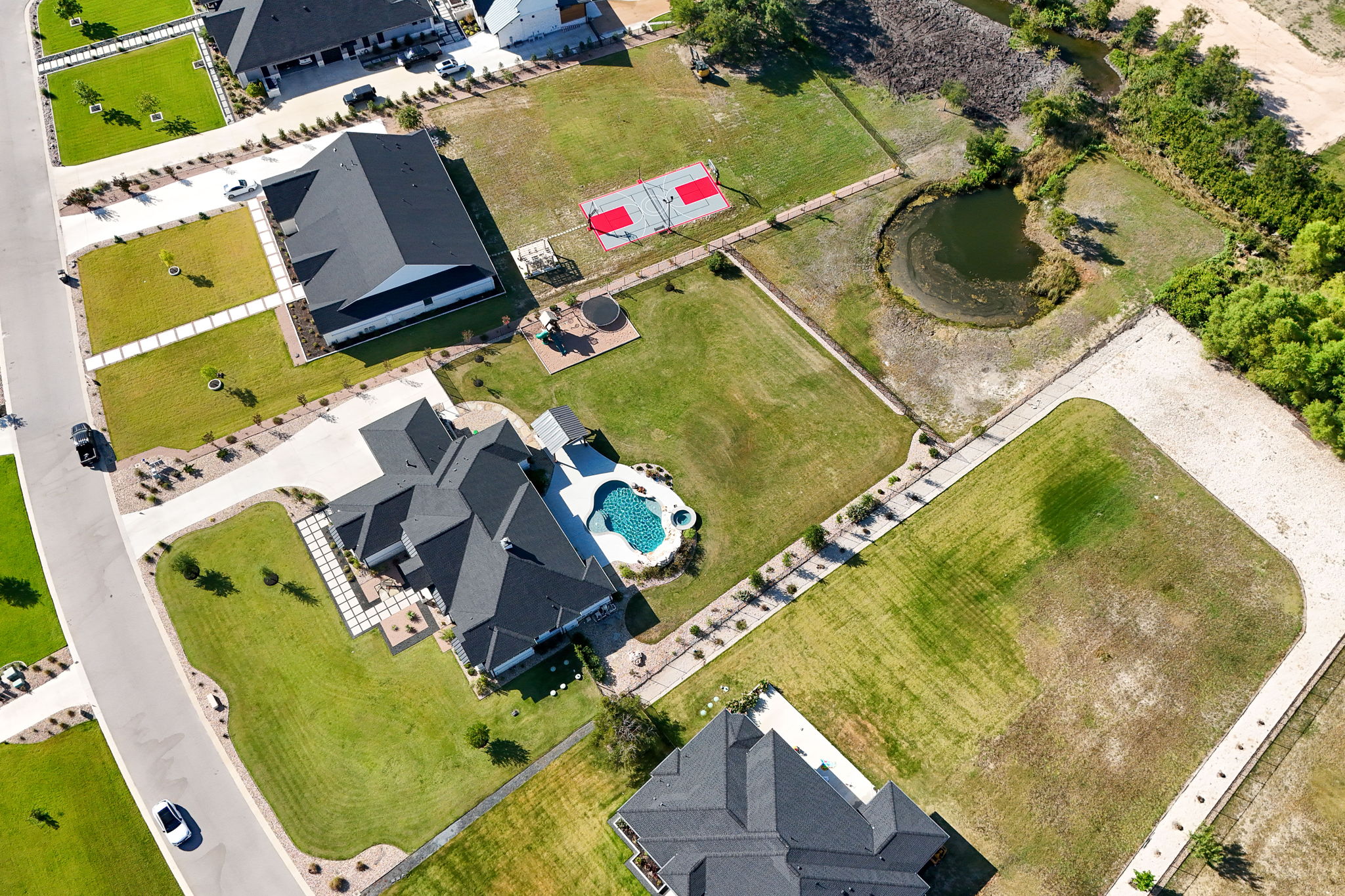  Photo 47