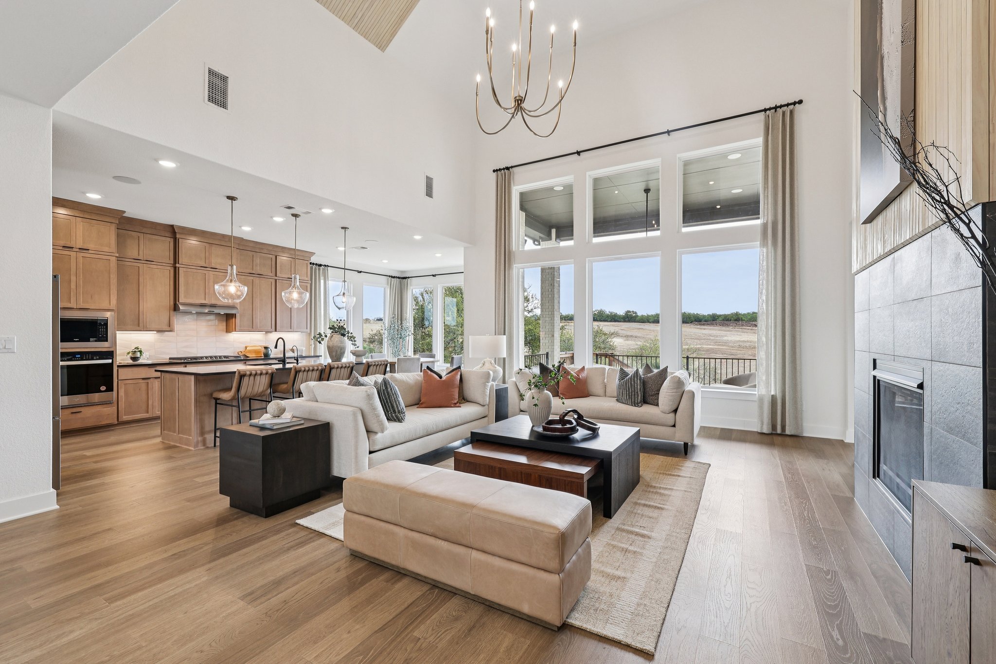 McMillian Dr-S0304-009.jpg