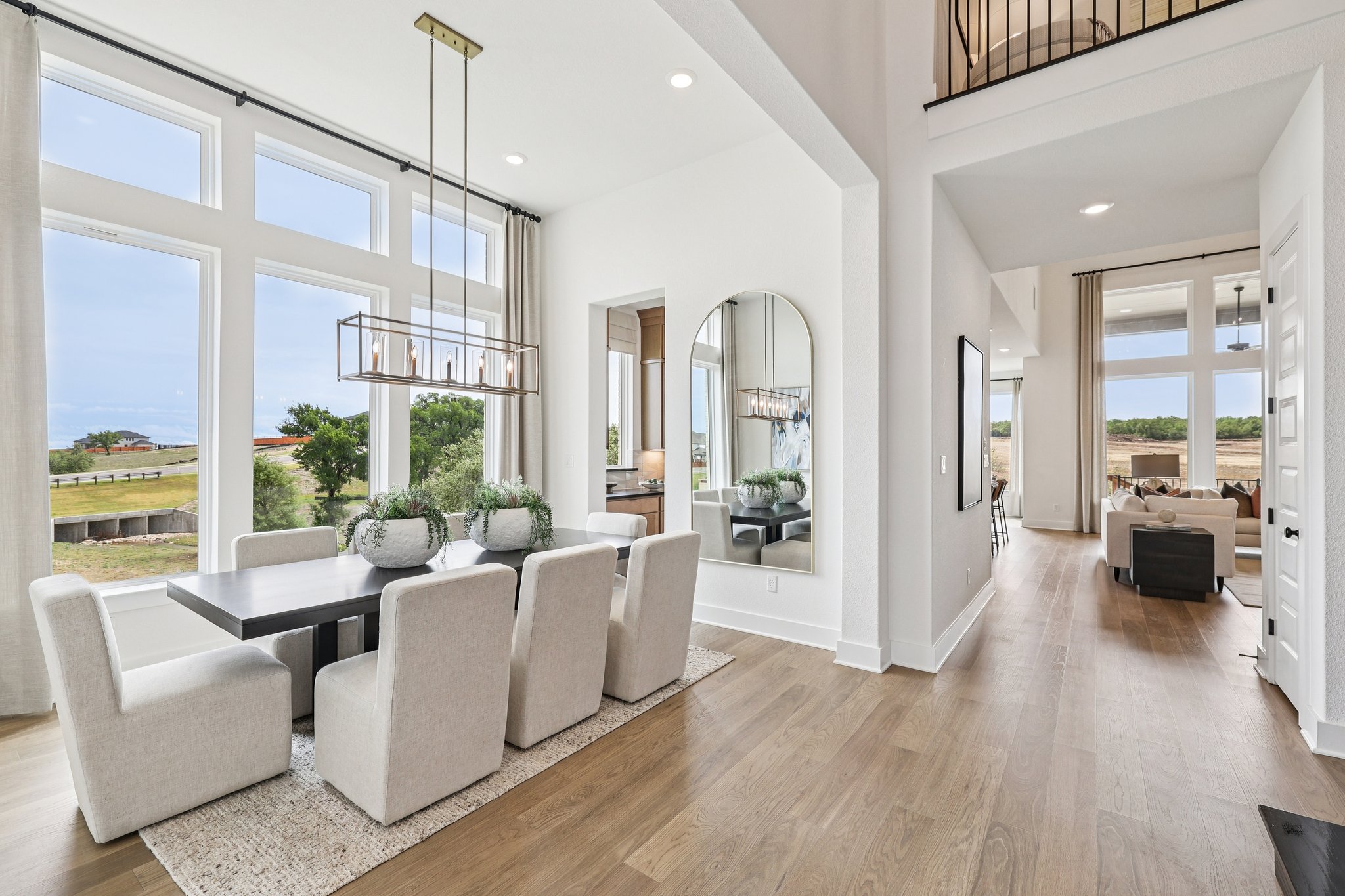 McMillian Dr-S0304-011.jpg