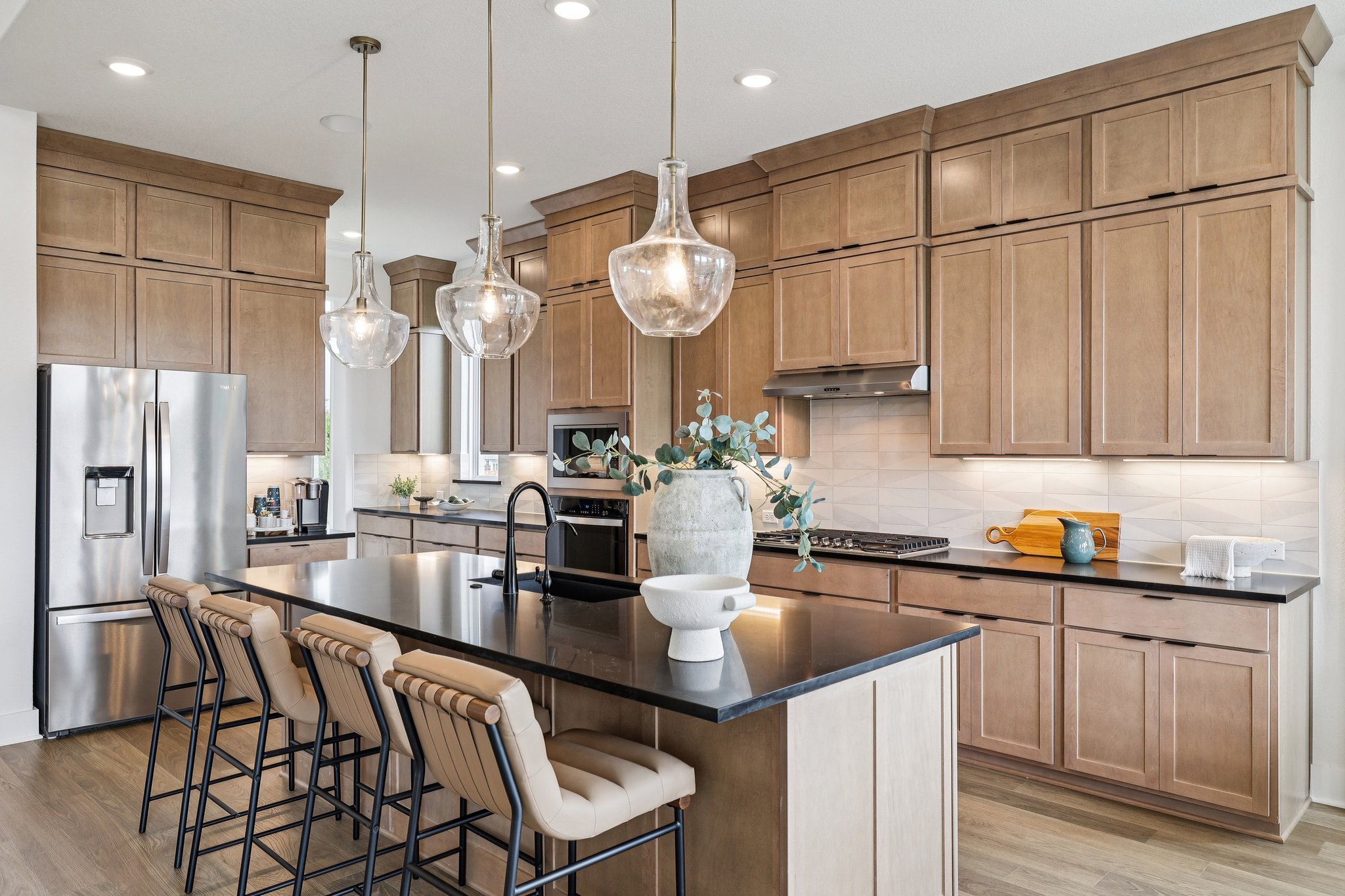 McMillian Dr-S0304-014.jpg