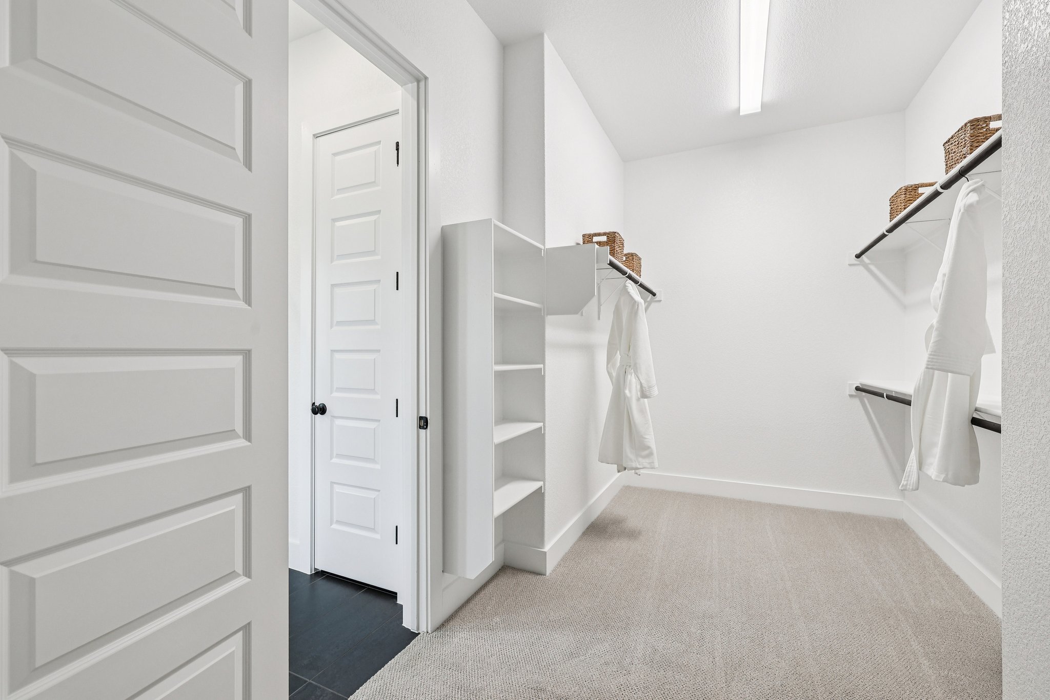 McMillian Dr-S0304-029.jpg