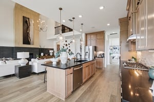 McMillian Dr-S0304-015.jpg