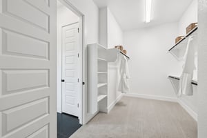 McMillian Dr-S0304-029.jpg