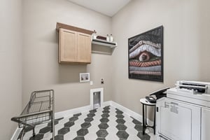 McMillian Dr-S0304-031.jpg