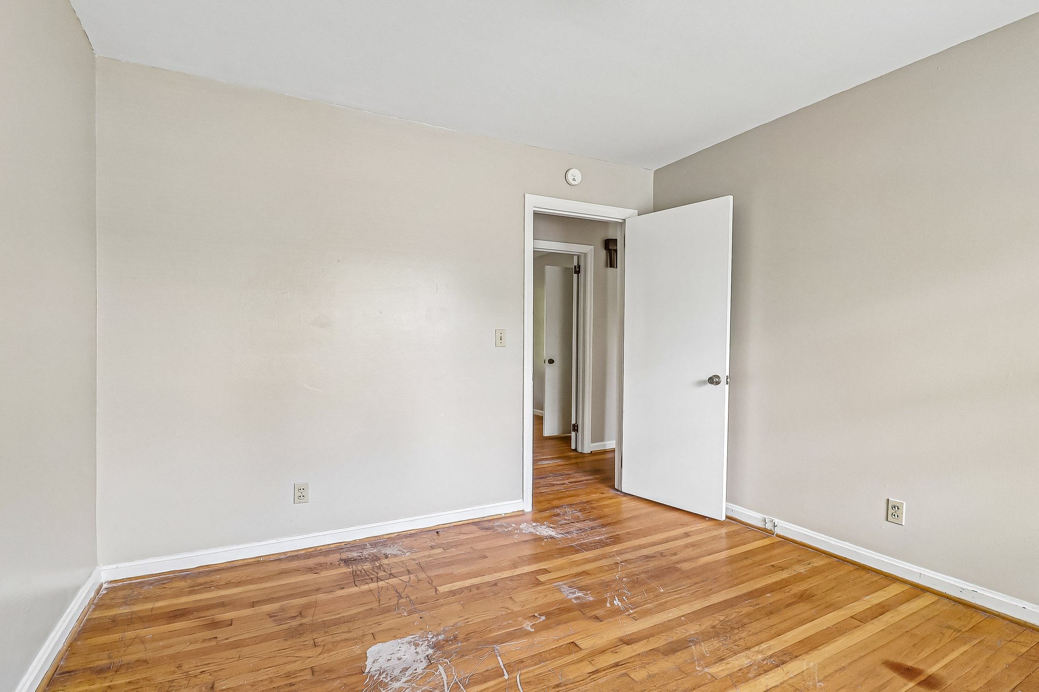 Meech St-S1205-012.jpg