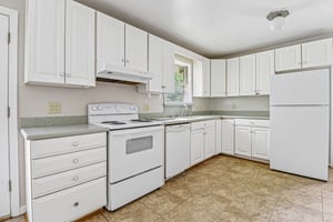 Meech St-S1205-008.jpg