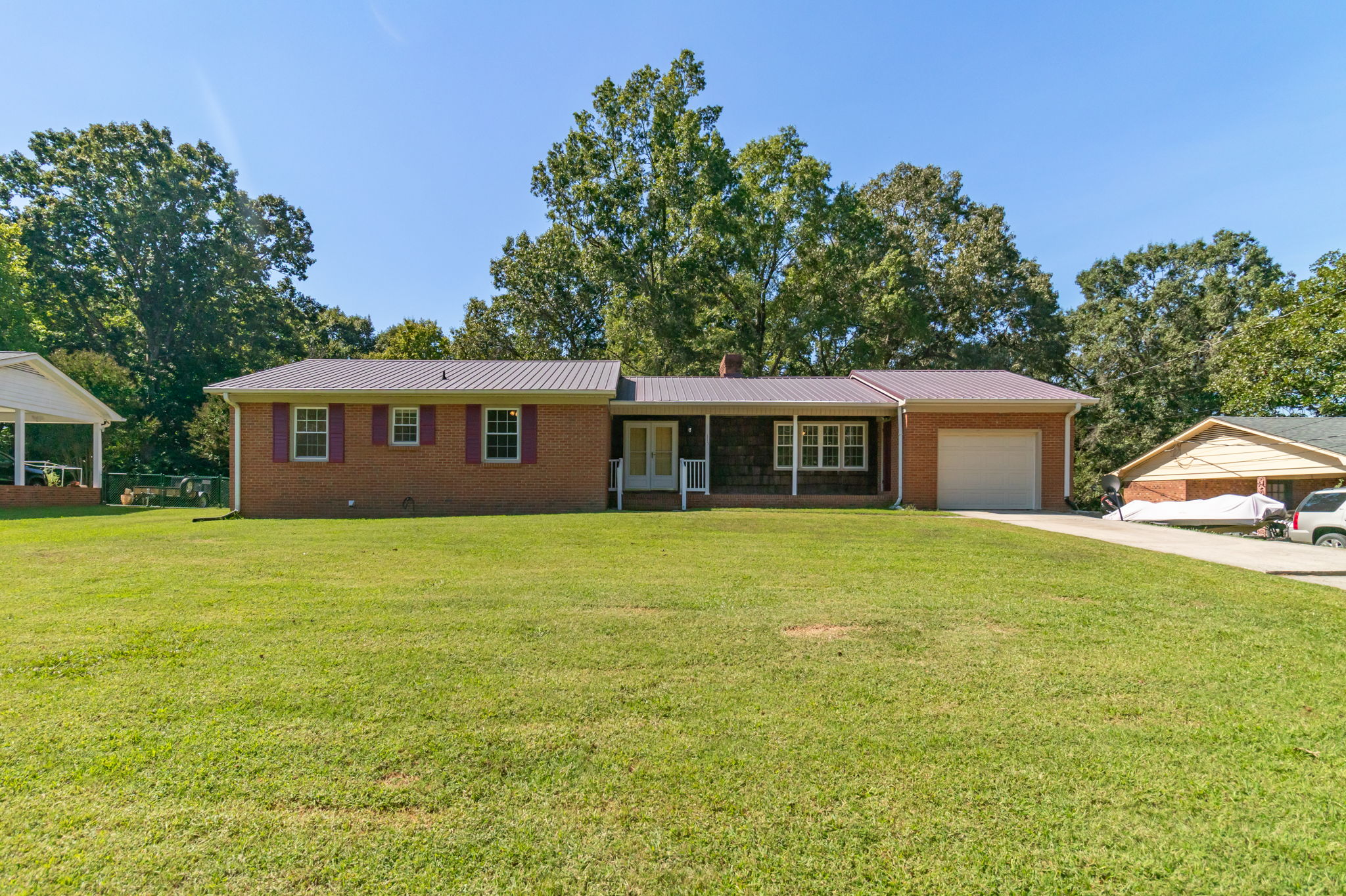 115 Monroe Dr-2