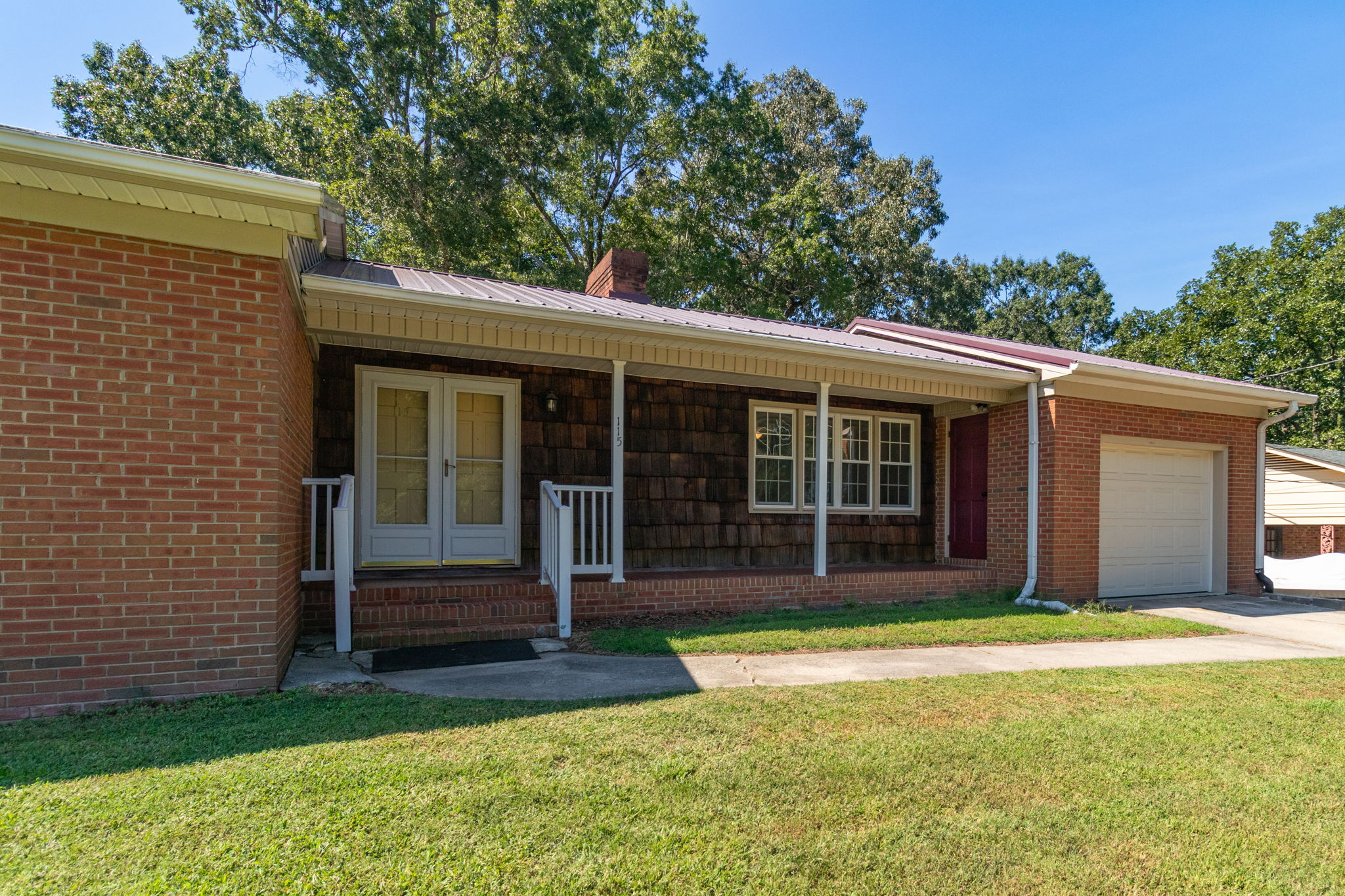 115 Monroe Dr-5