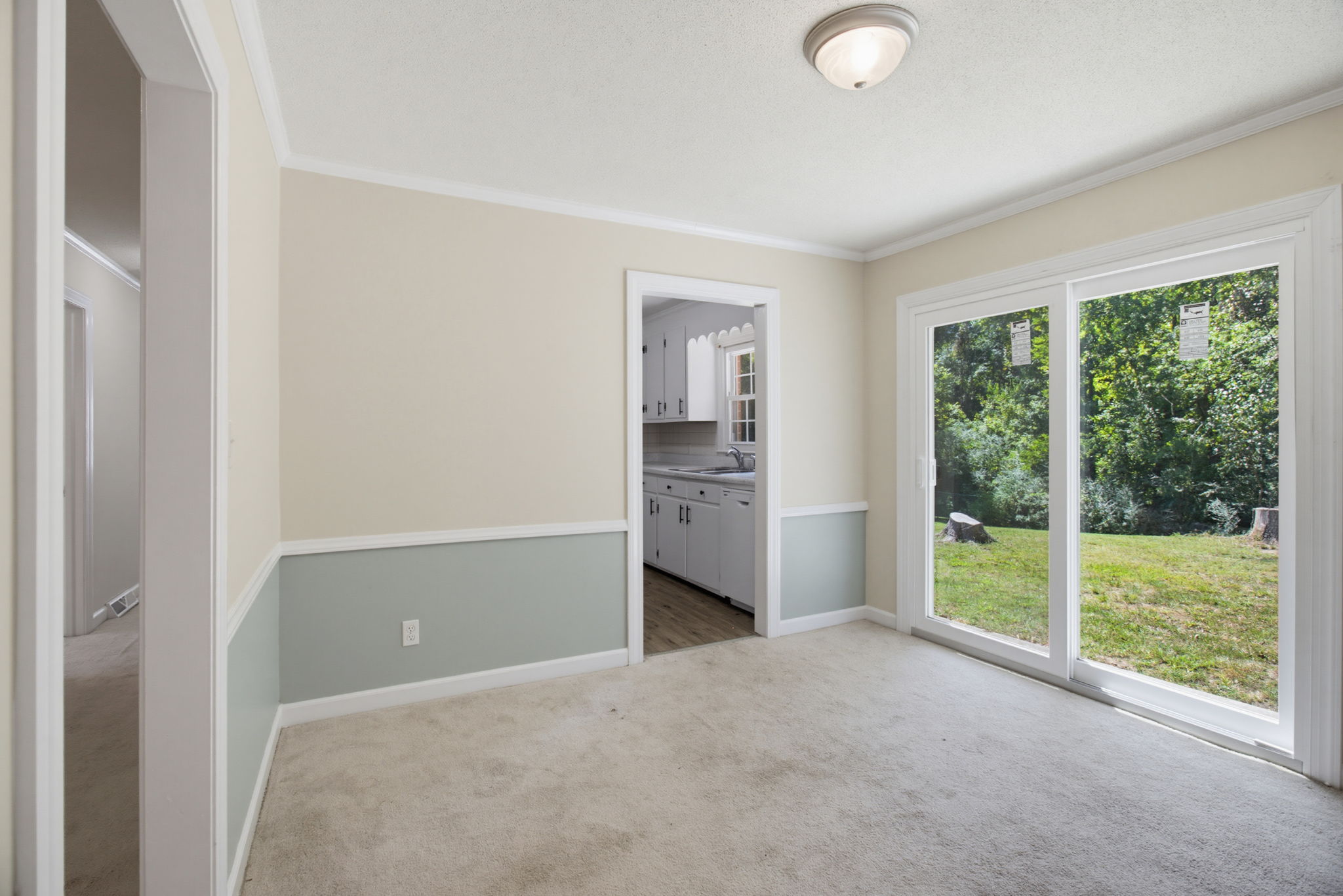 115 Monroe Dr-11