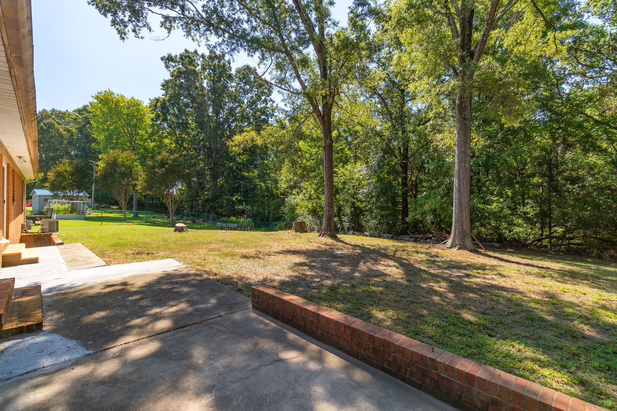 115 Monroe Dr-26