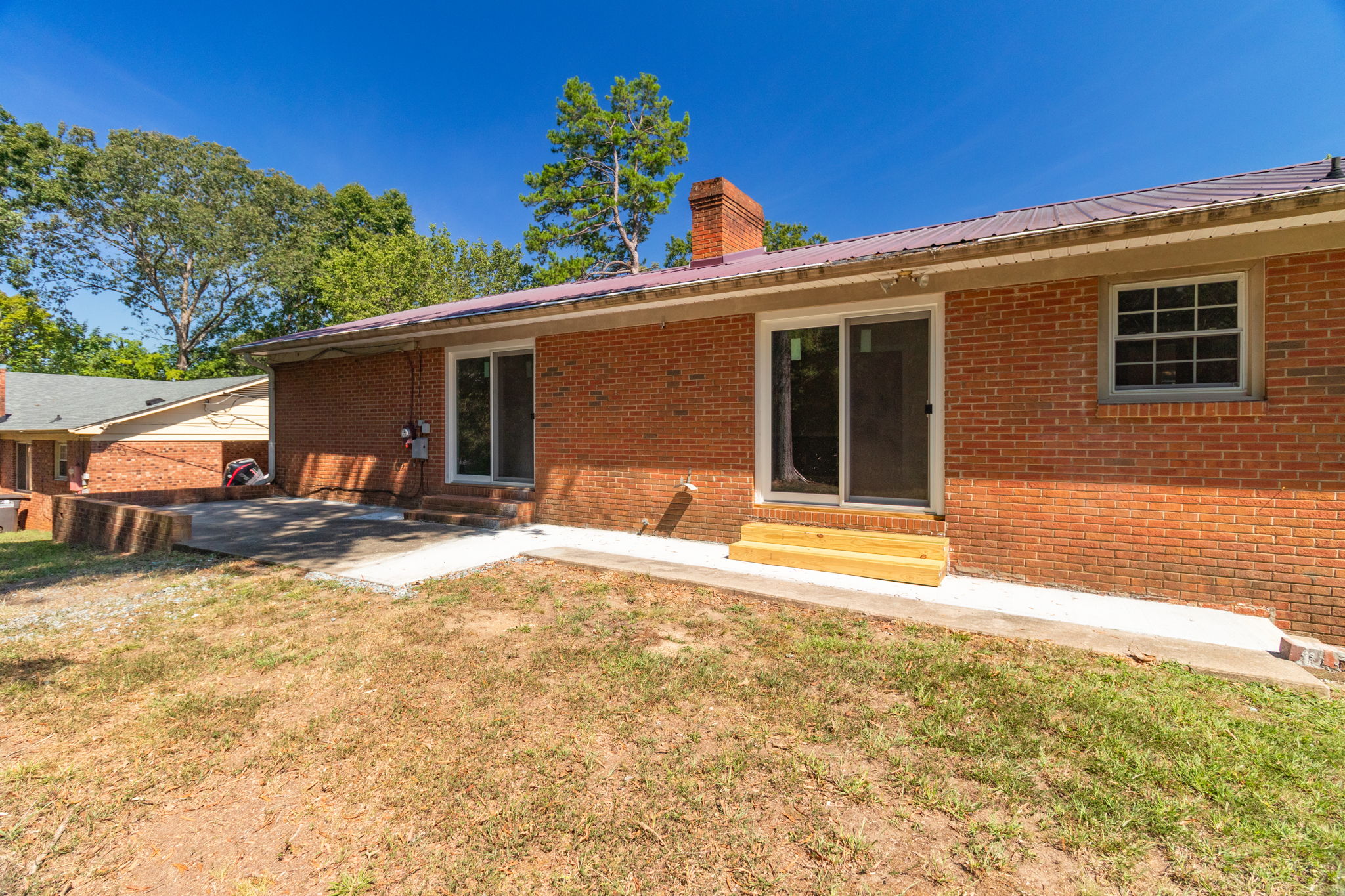115 Monroe Dr-28