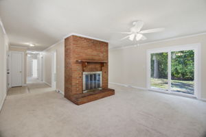 115 Monroe Dr-6