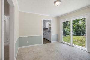 115 Monroe Dr-11