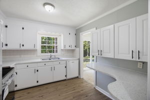 115 Monroe Dr-15
