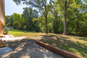 115 Monroe Dr-26