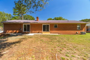 115 Monroe Dr-31