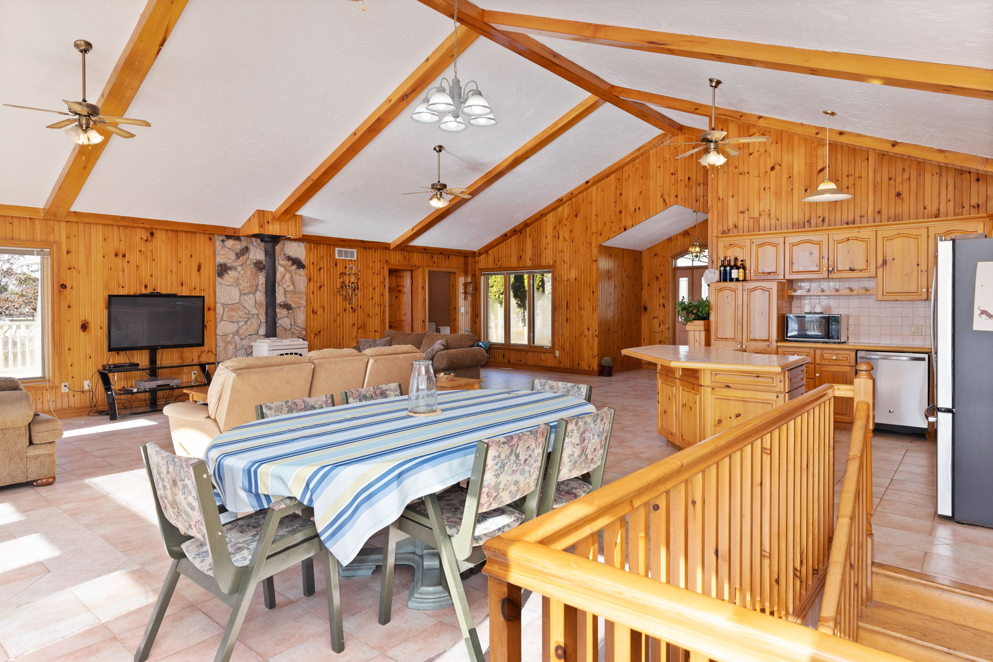  115 North Shore Rd. Pointe Au Baril, The Archipelago, ON P0G 1K0, US Photo 18