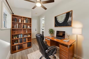 115 Palm Place-21 virtually staged.jpeg