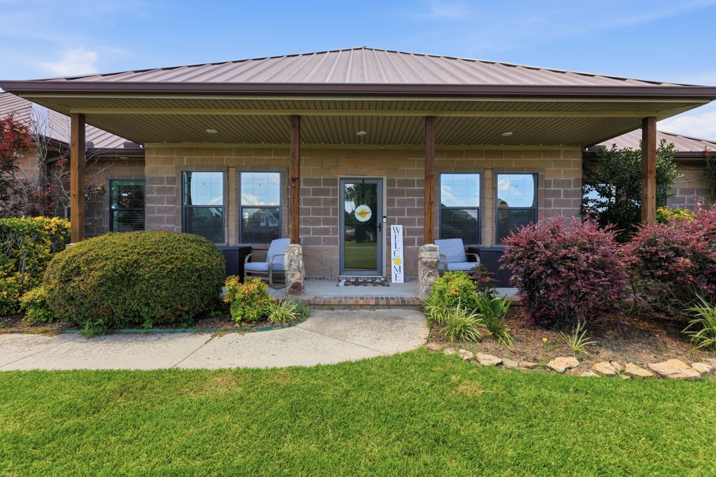 Residential real estate media in Beebe, Arkansas by Avery & Bryant