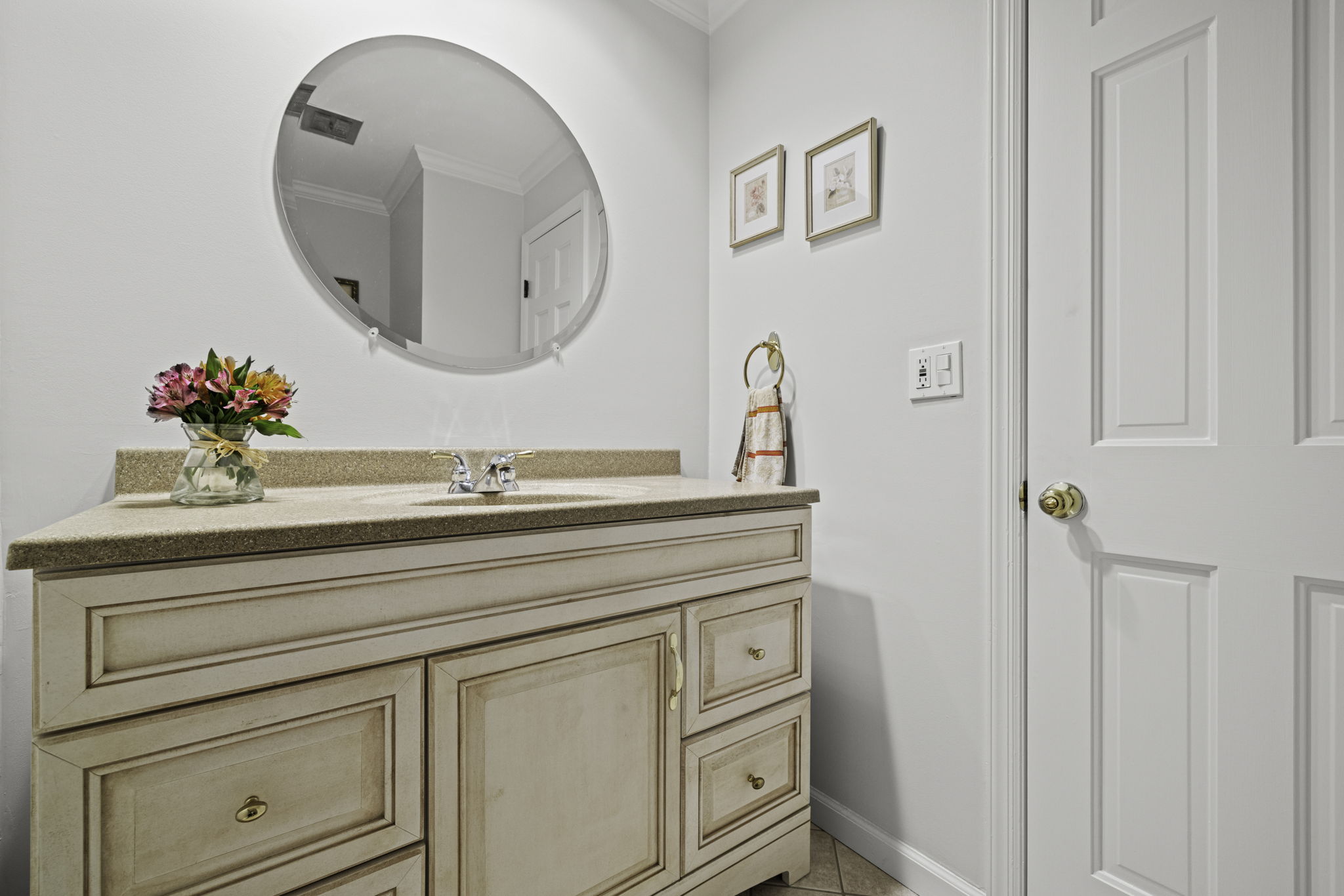Powder Room 2
